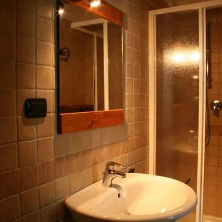 Farmház I Bageta Baldissero D'Alba